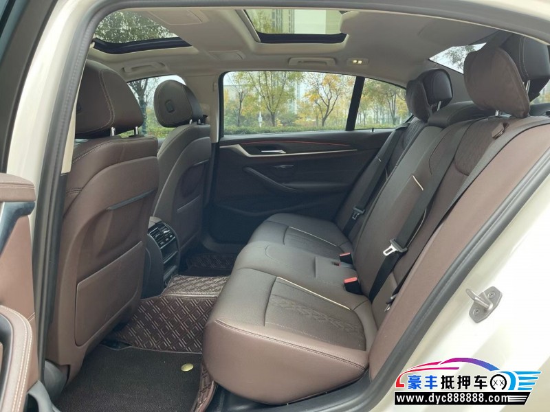 22年宝马5系轿车抵押车出售