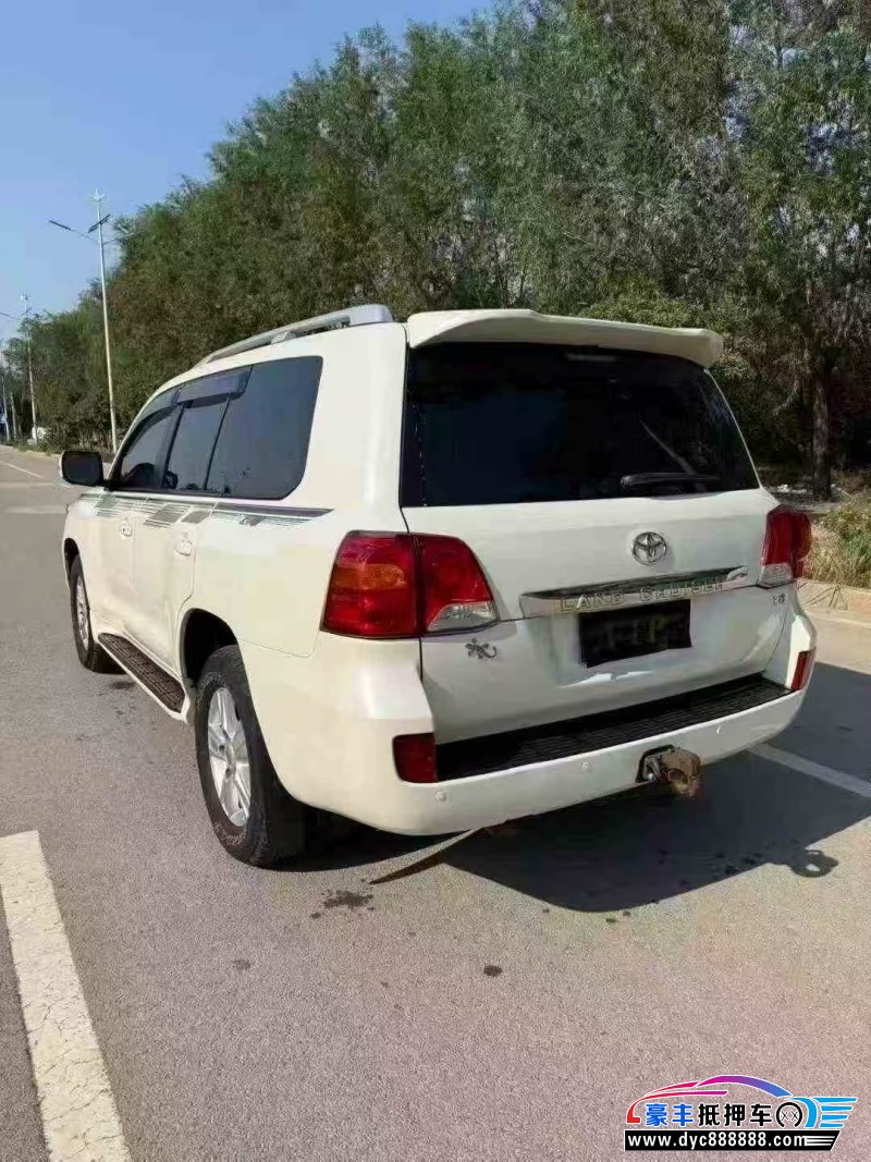 16年丰田兰德酷路泽（陆巡）轿车抵押车出售