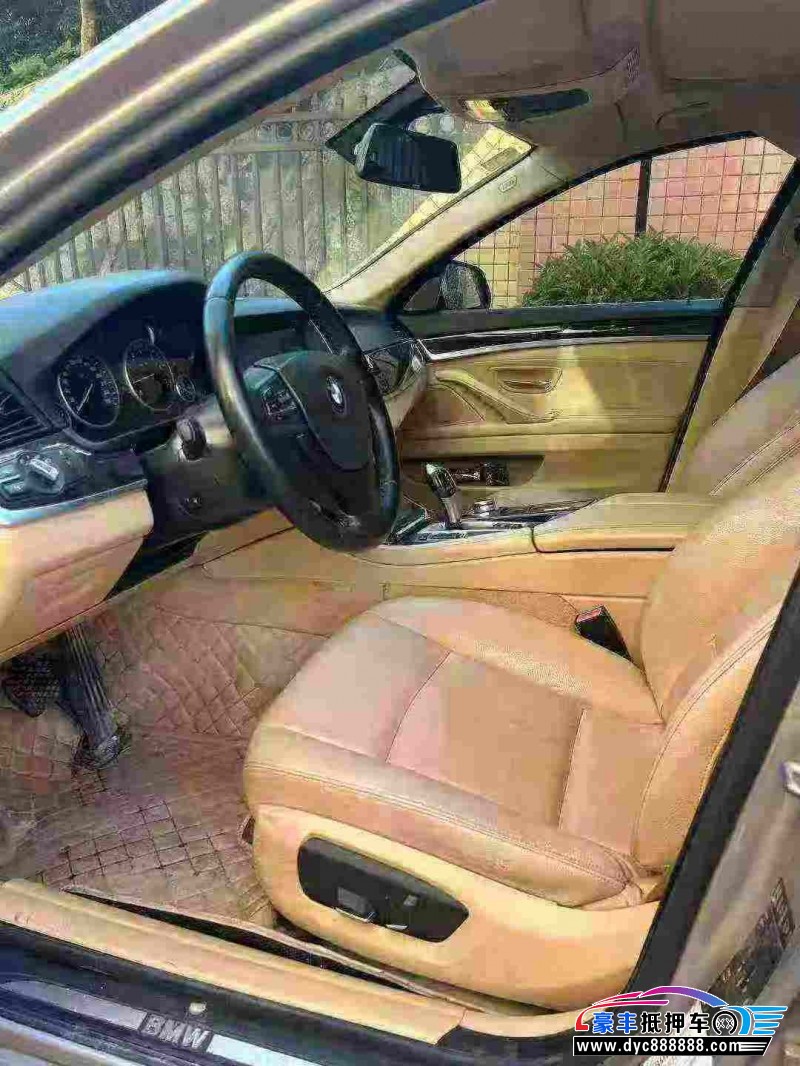 14年宝马5系轿车抵押车出售