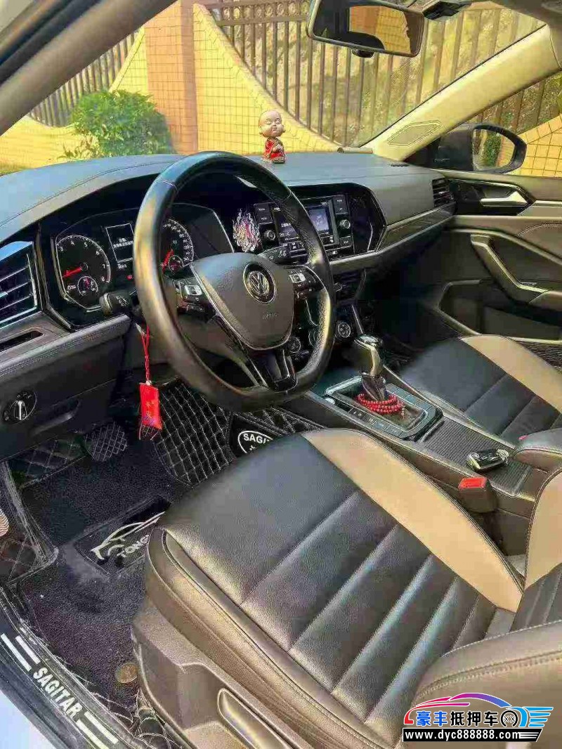 20年大众速腾轿车抵押车出售