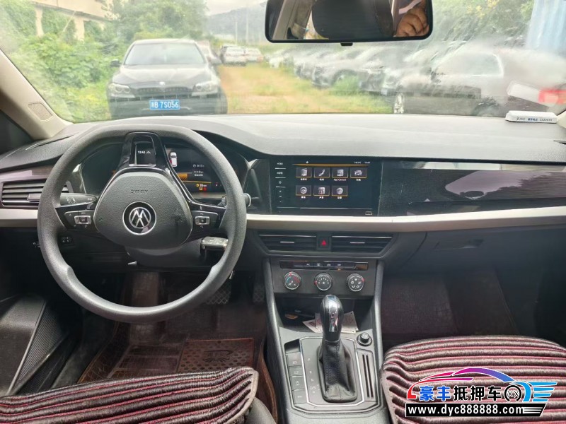 22年大众朗逸轿车抵押车出售