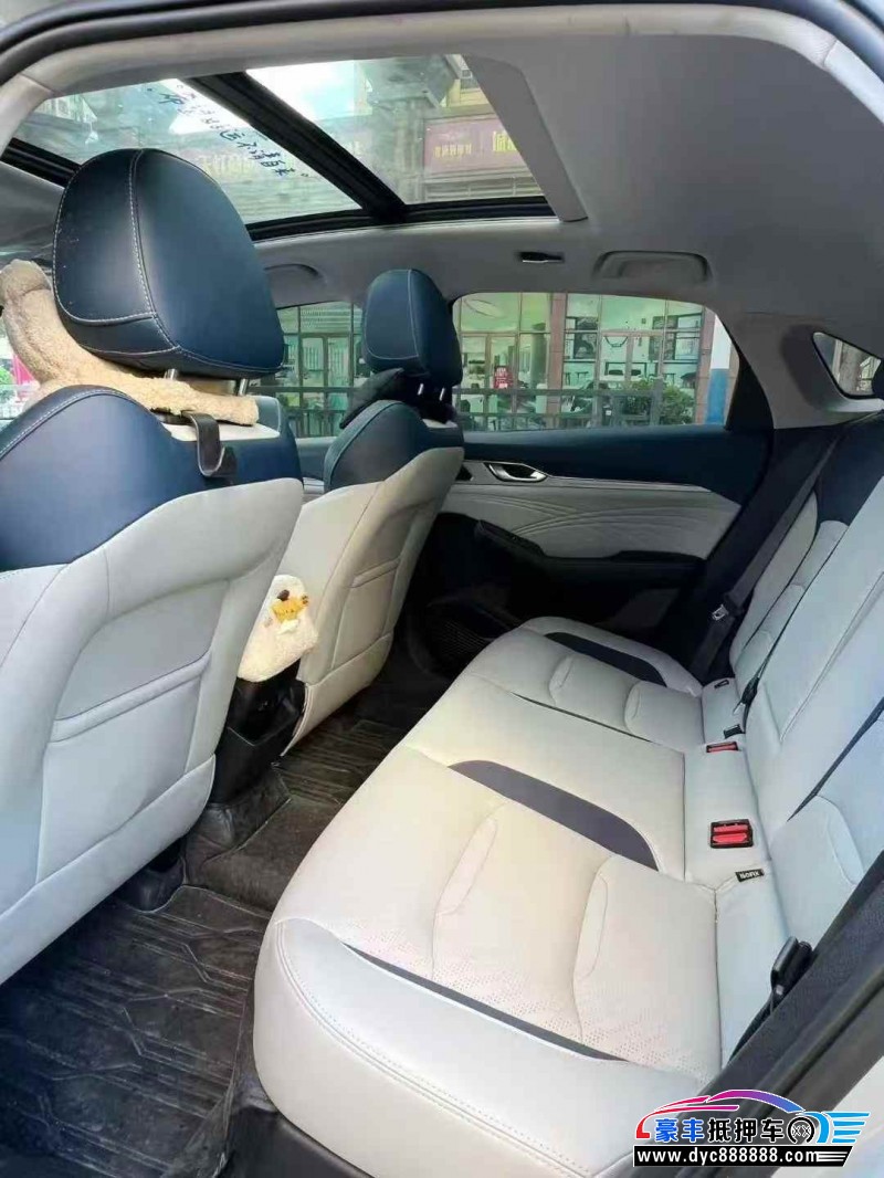 22年吉利星瑞轿车抵押车出售