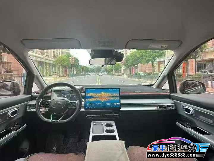 23年埃安Y70轿车抵押车出售