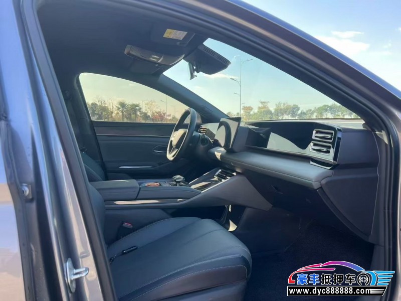 24年比亚迪秦轿车抵押车出售