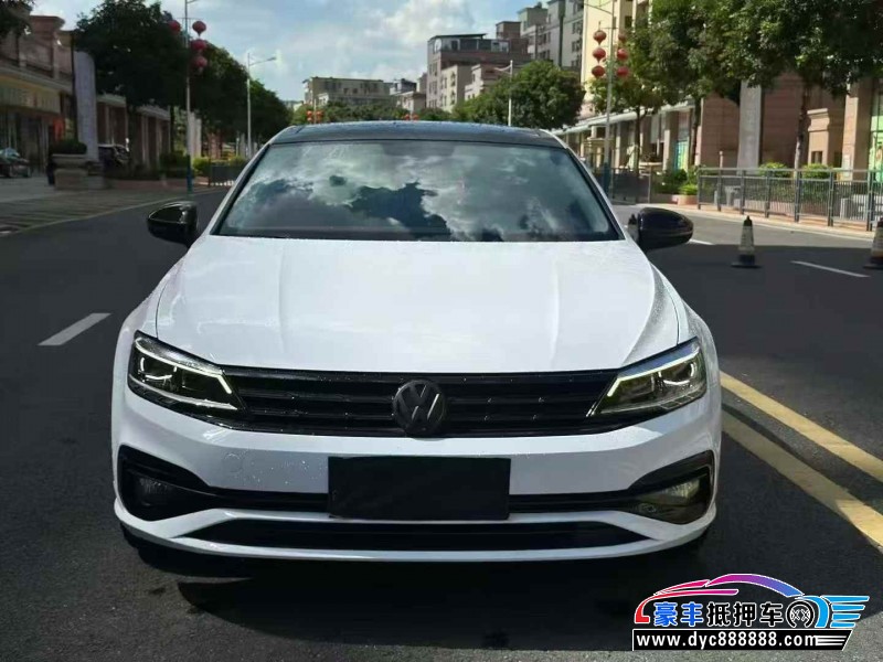 22年大众凌渡轿车抵押车出售