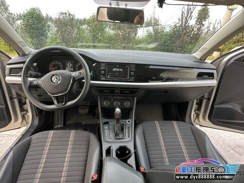 21年大众朗逸轿车抵押车出售