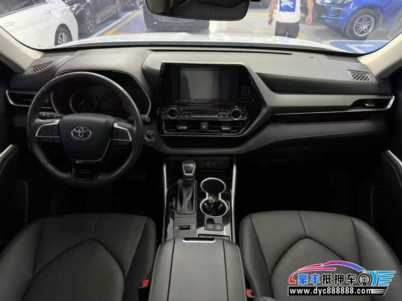 24年丰田汉兰达轿车抵押车出售