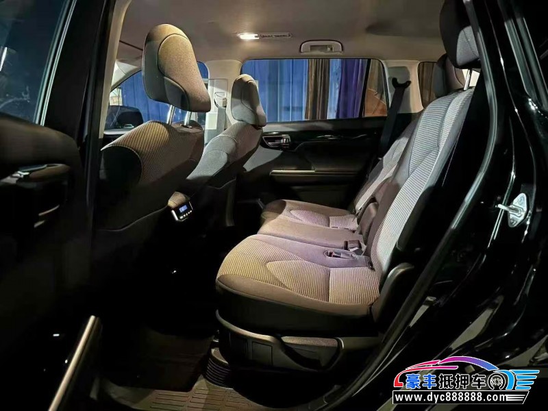 24年丰田汉兰达轿车抵押车出售