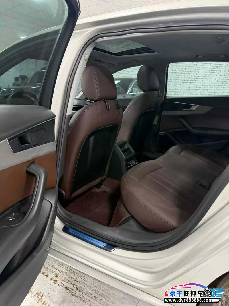 18年奥迪A4L轿车抵押车出售