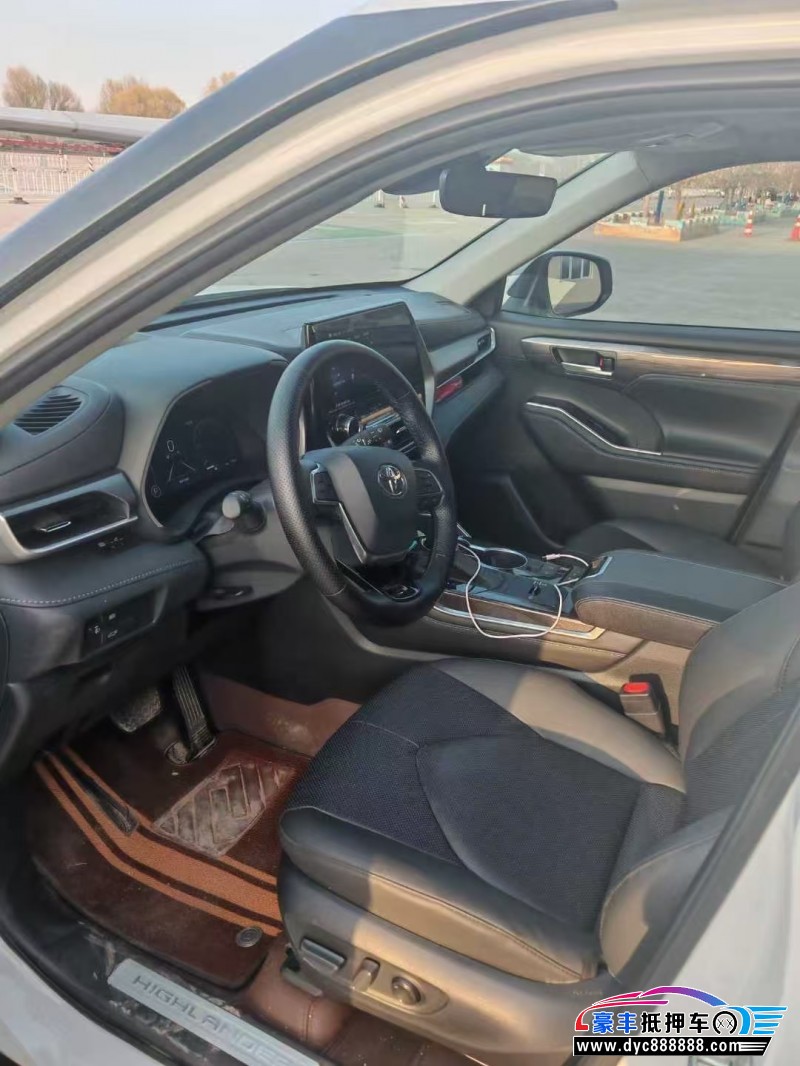 24年丰田汉兰达轿车抵押车出售