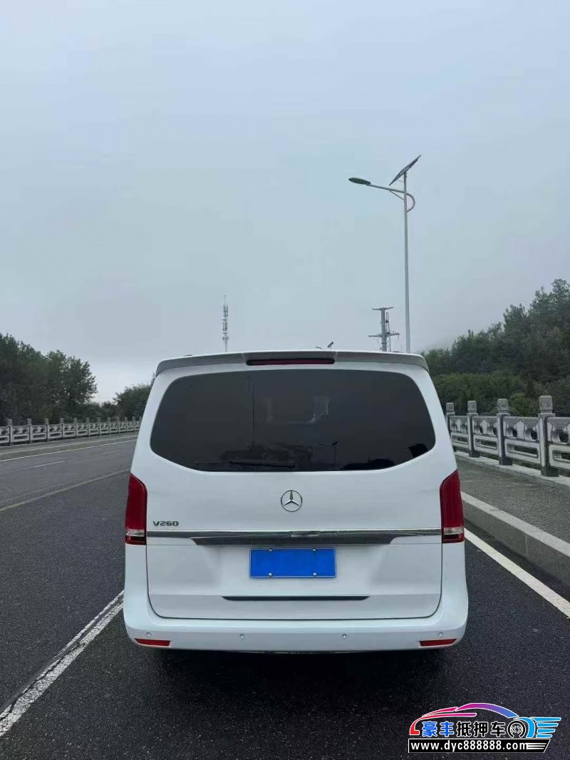 18年奔驰V轿车抵押车出售