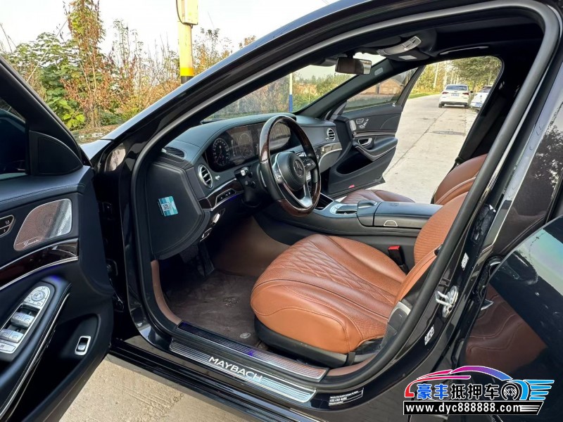 20年奔驰迈巴赫S级轿车抵押车出售