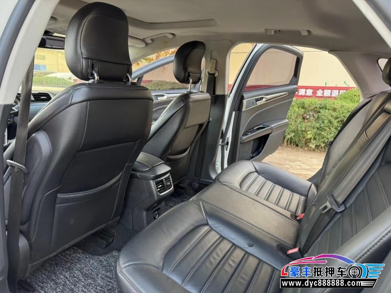 15年福特蒙迪欧轿车抵押车出售