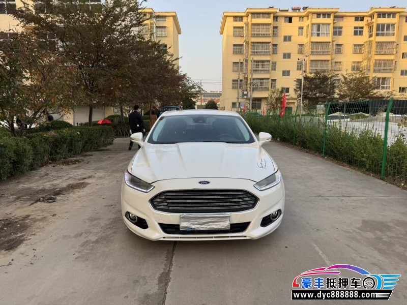 15年福特蒙迪欧轿车抵押车出售