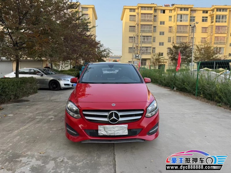 18年奔驰B轿车抵押车出售