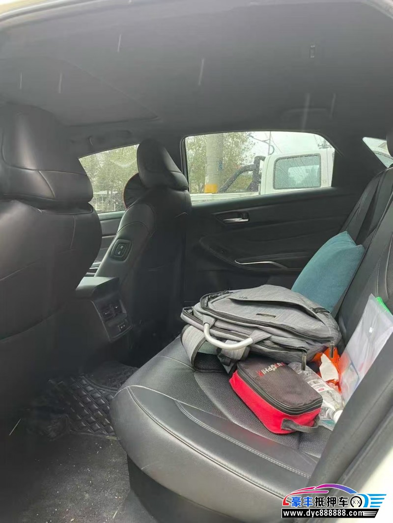 23年丰田亚洲龙轿车抵押车出售