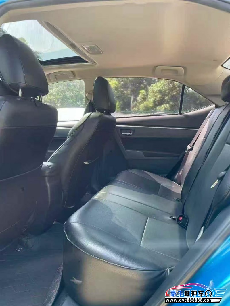 18年丰田雷凌轿车抵押车出售