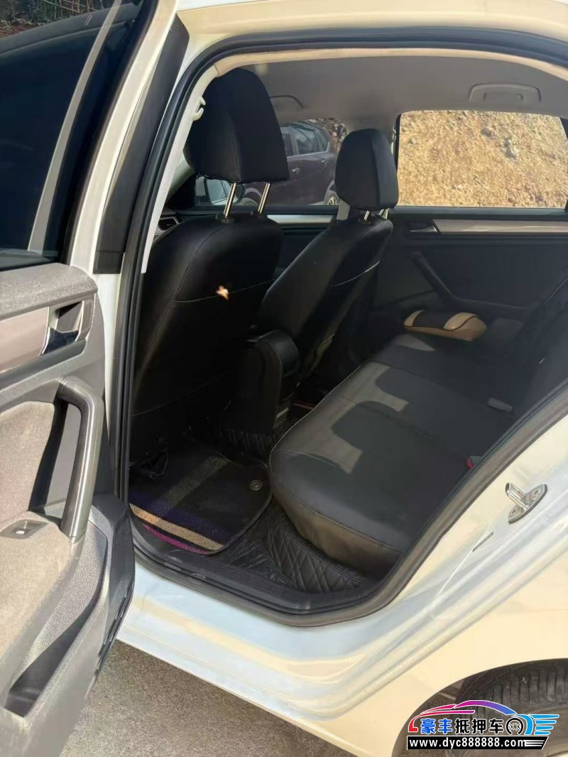 21年大众宝来轿车抵押车出售