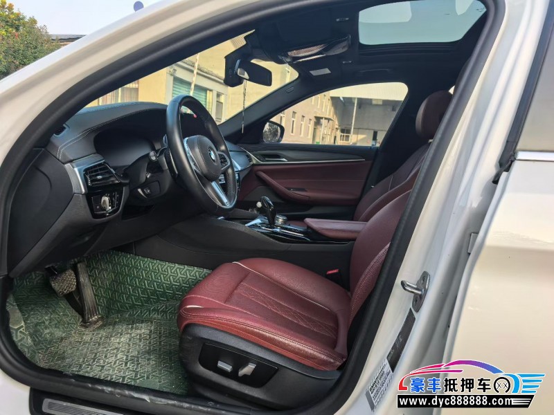 21年宝马5系轿车抵押车出售