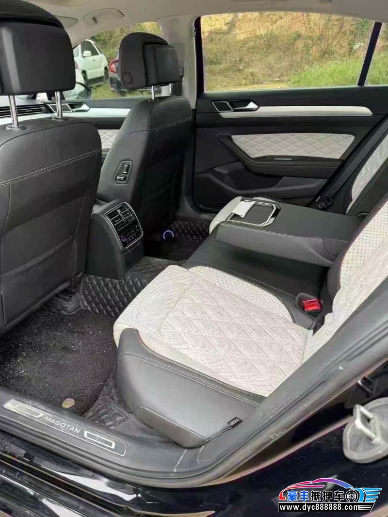 23年大众迈腾轿车抵押车出售