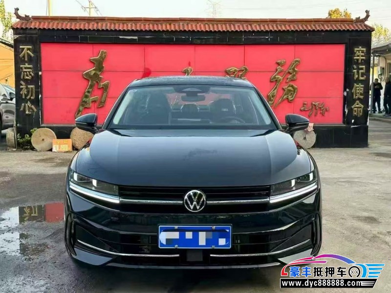 25年大众迈腾轿车抵押车出售