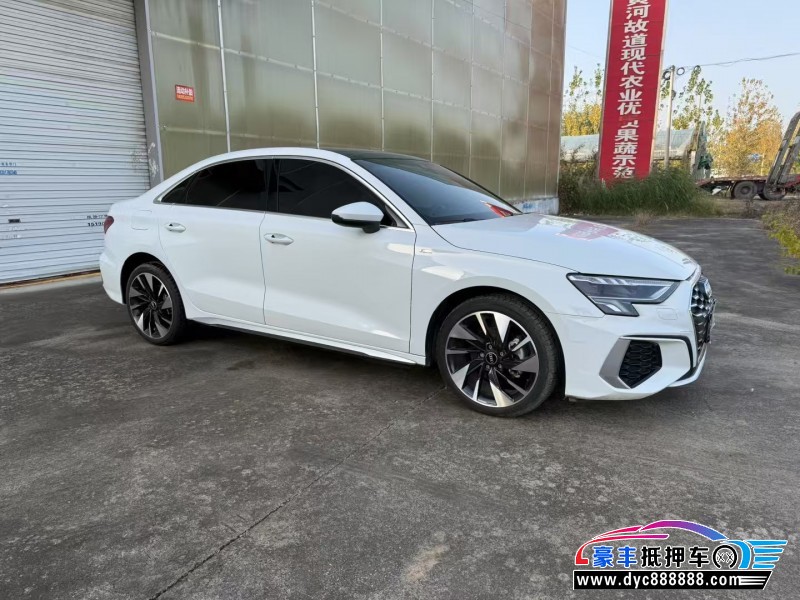 22年奥迪A3轿车抵押车出售