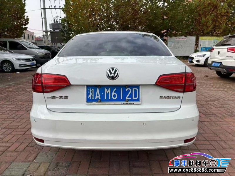 16年大众速腾轿车抵押车出售