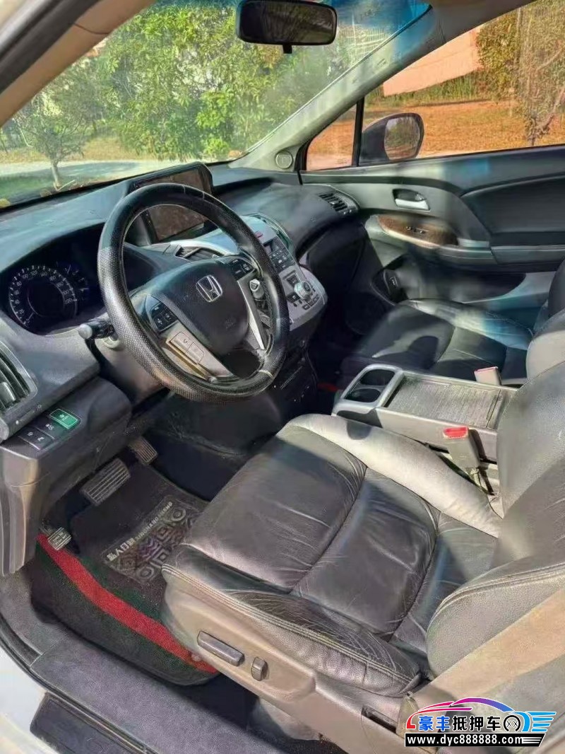 14年本田奥德赛轿车抵押车出售