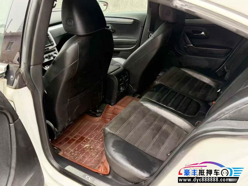 14年大众CC轿车抵押车出售