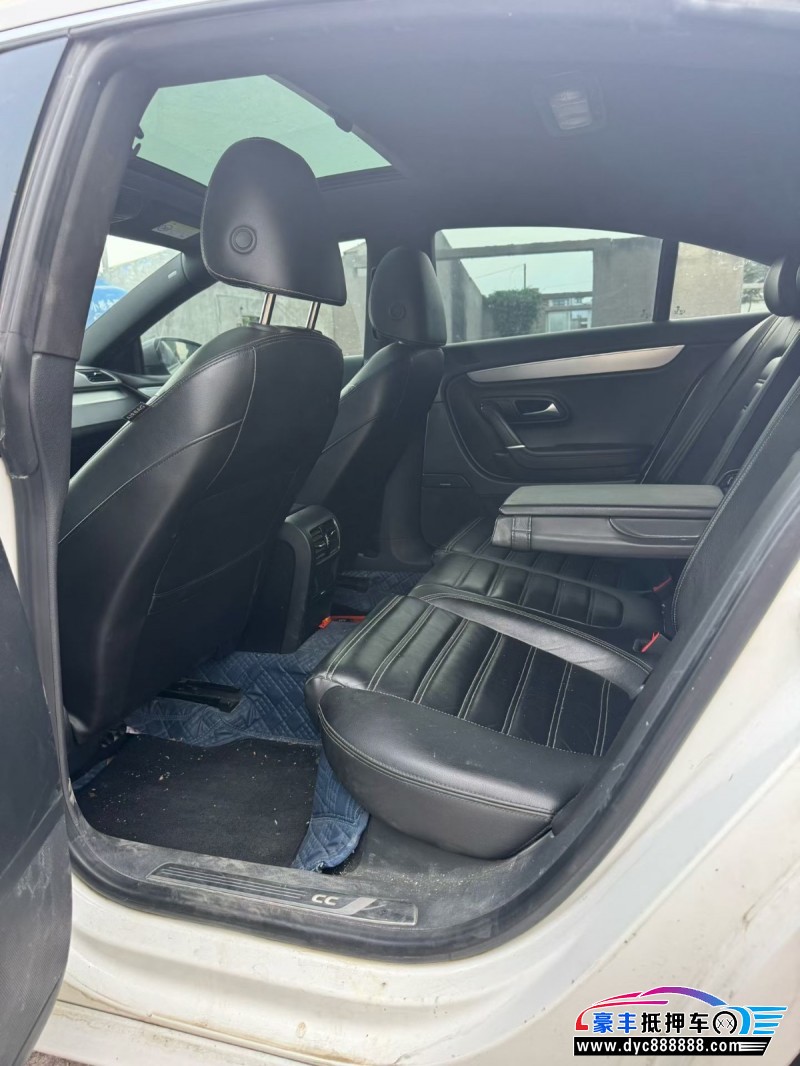 16年大众CC轿车抵押车出售