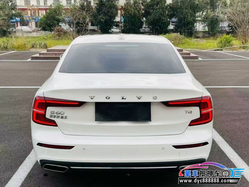 21年沃尔沃S60轿车抵押车出售