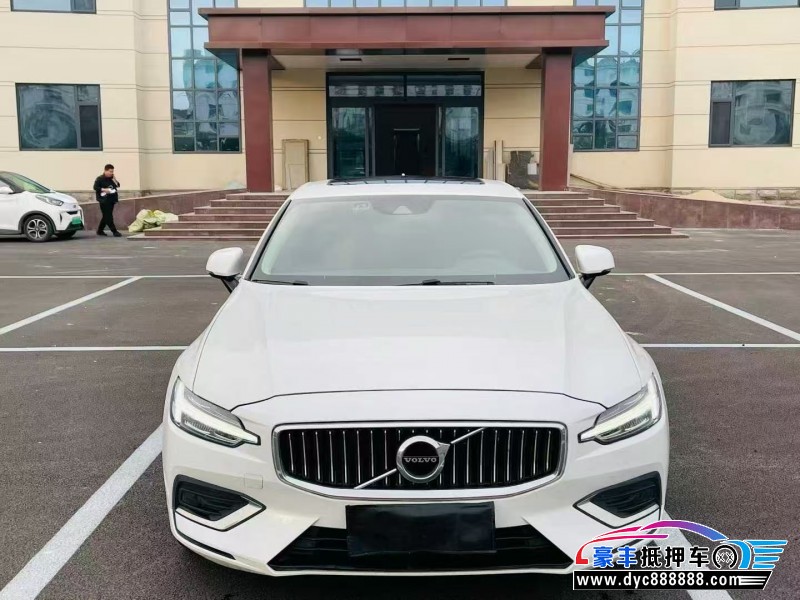 21年沃尔沃S60轿车抵押车出售