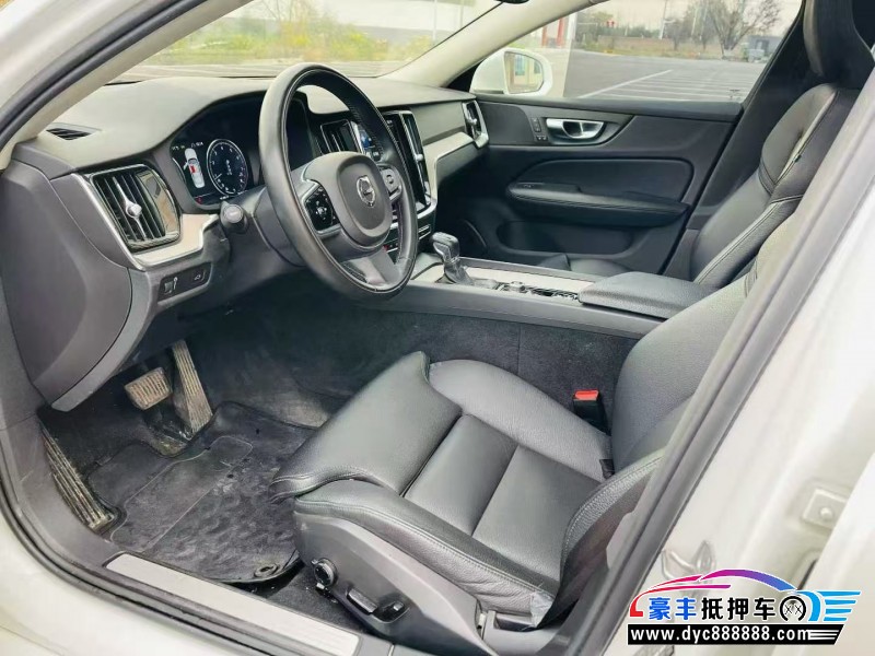 21年沃尔沃S60轿车抵押车出售