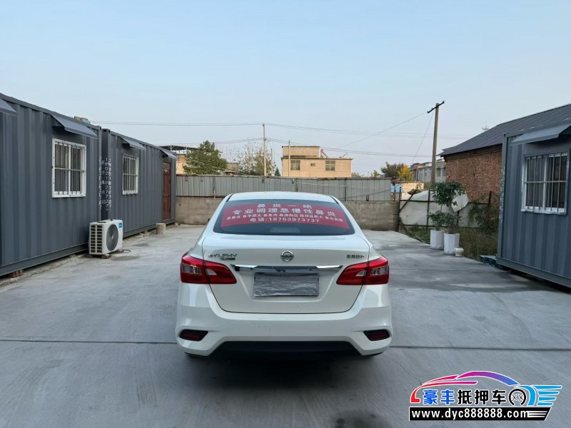 22年日产轩逸轿车抵押车出售