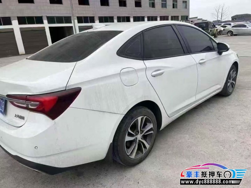 20年别克威朗轿车抵押车出售