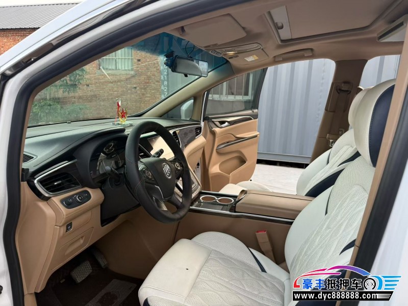 19年别克GL8轿车抵押车出售