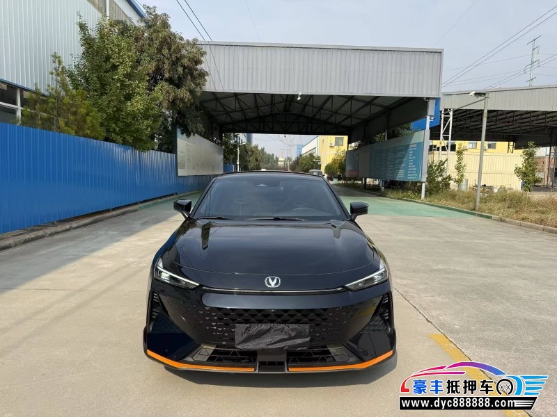 24年长安长安UNI轿车抵押车出售