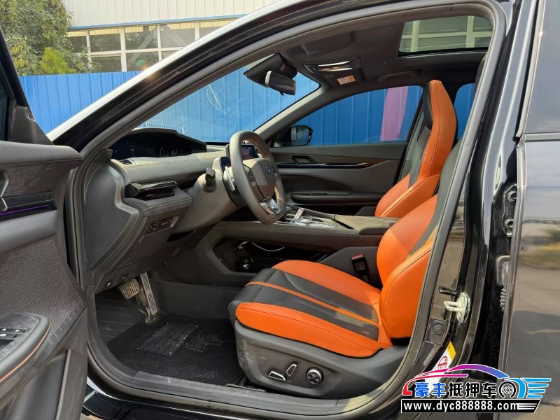 24年长安长安UNI轿车抵押车出售