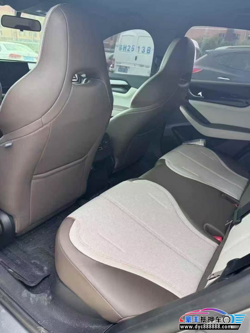 24年比亚迪秦轿车抵押车出售