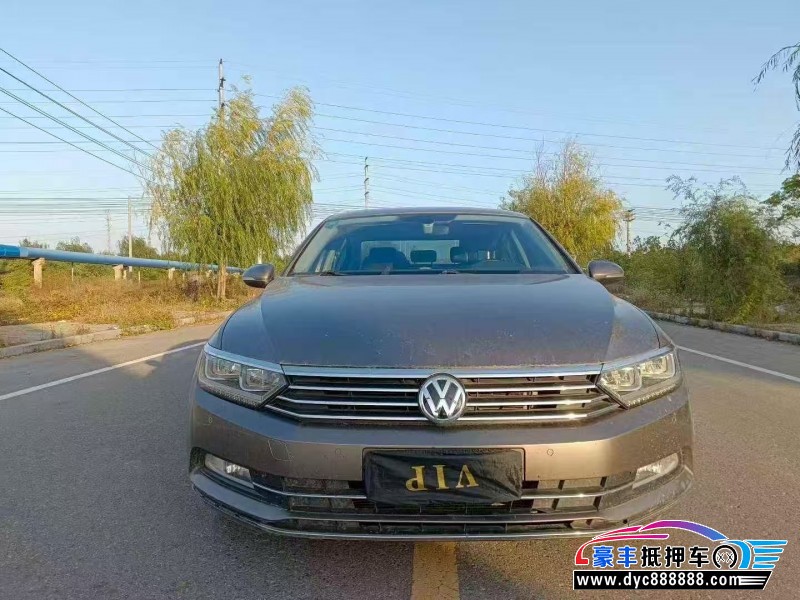 17年大众迈腾轿车抵押车出售