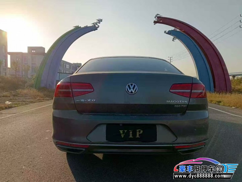 17年大众迈腾轿车抵押车出售