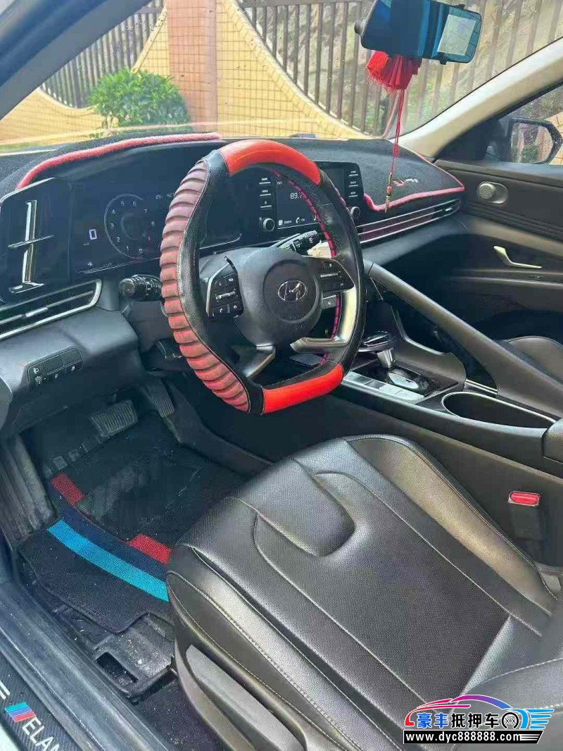 21年现代伊兰特轿车抵押车出售