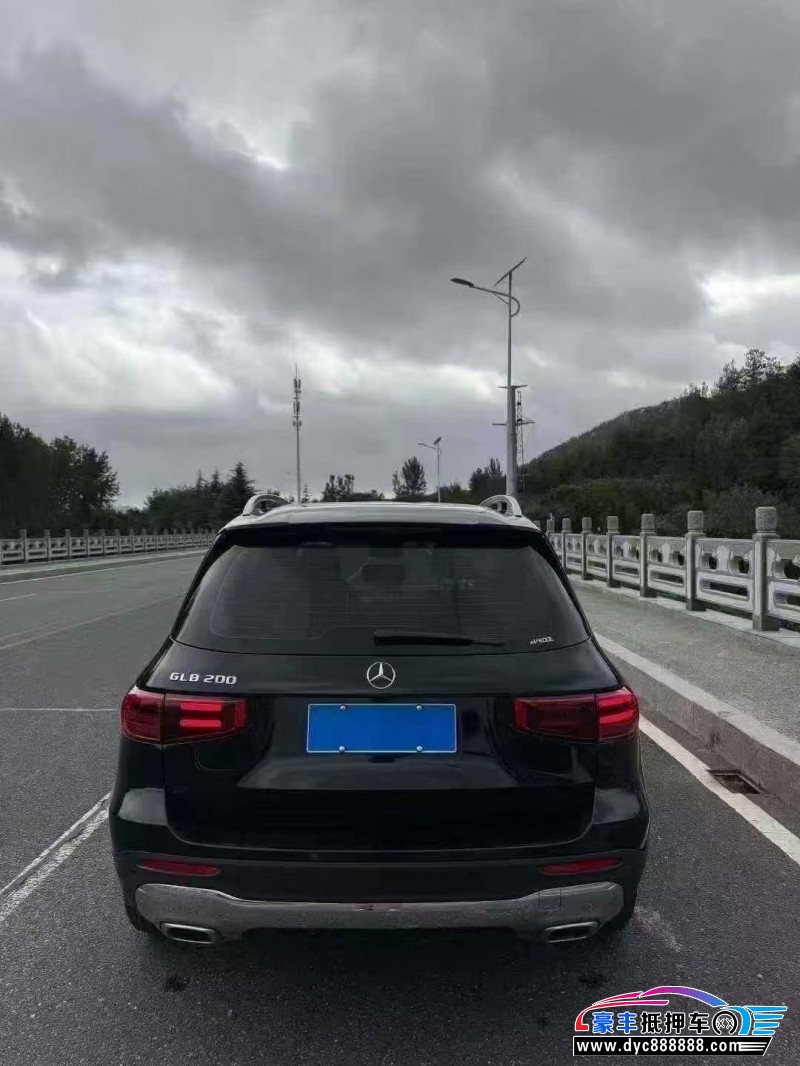 23年奔驰GLB轿车抵押车出售