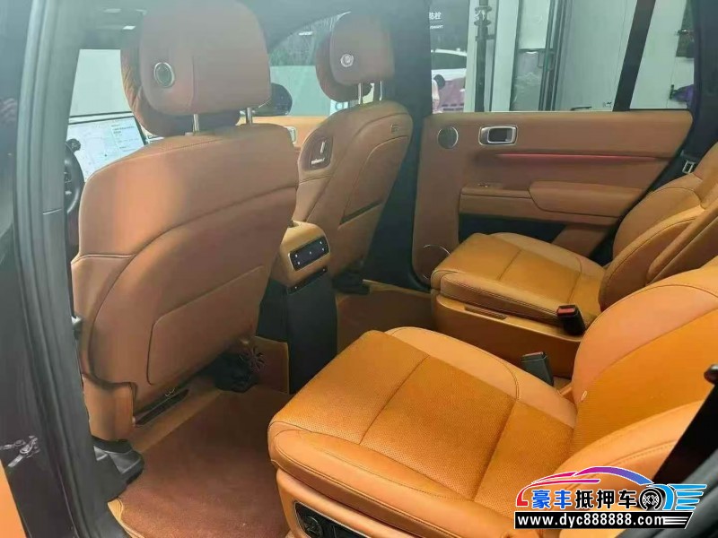 25年理想L9轿车抵押车出售