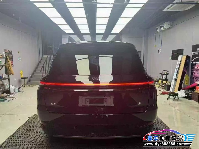 25年理想L9轿车抵押车出售