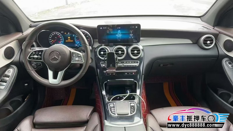 20年奔驰GLCSUV抵押车出售