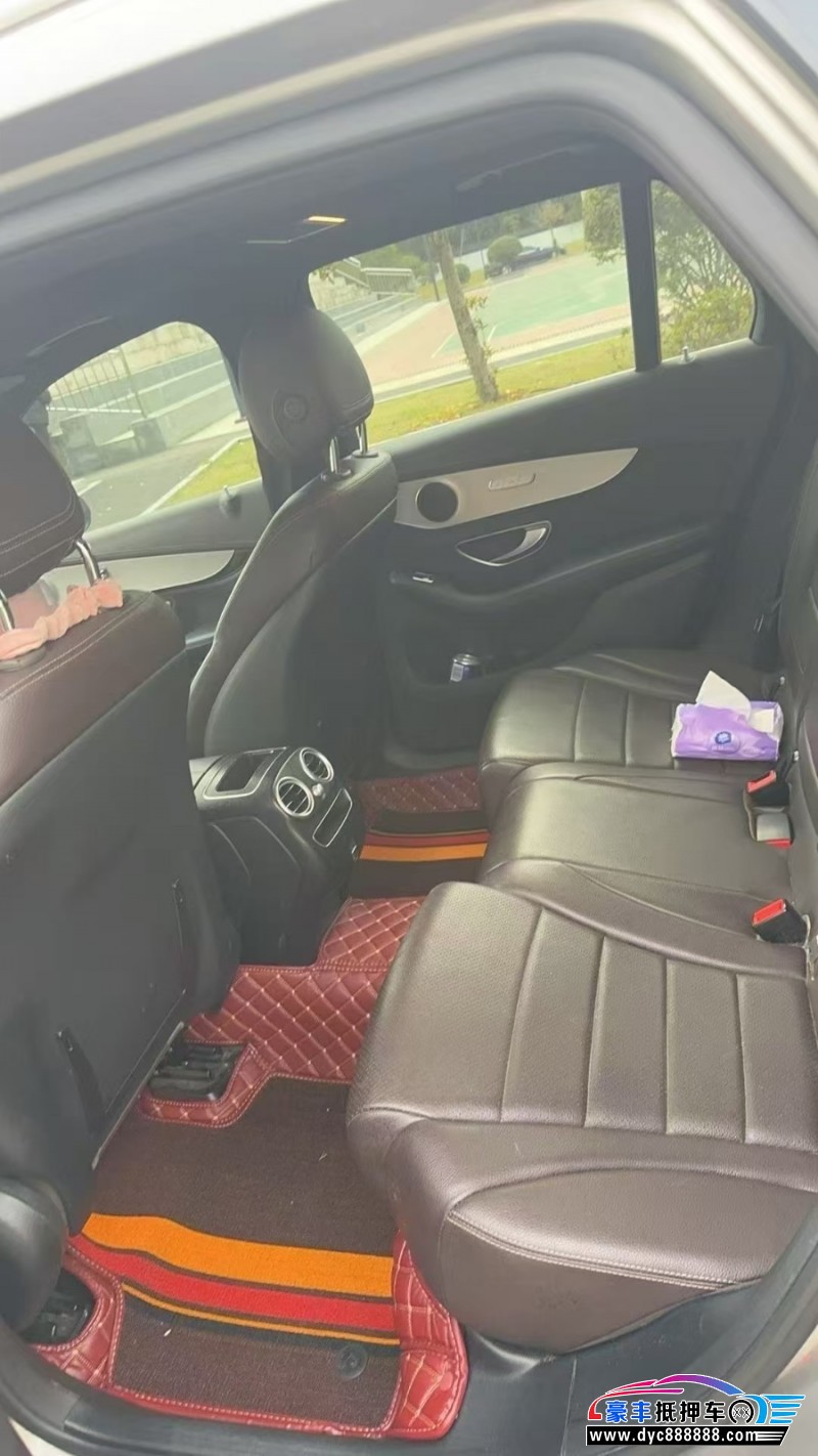 20年奔驰GLCSUV抵押车出售