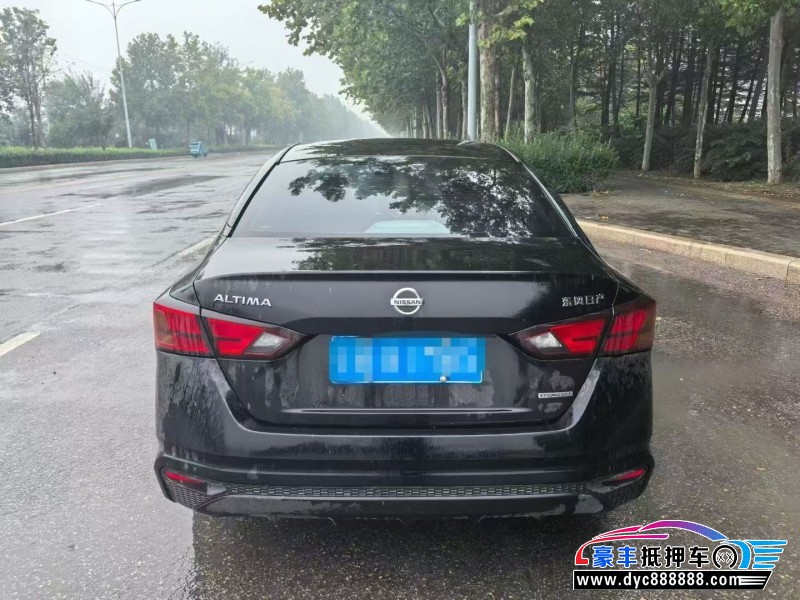 21年日产天籁轿车抵押车出售