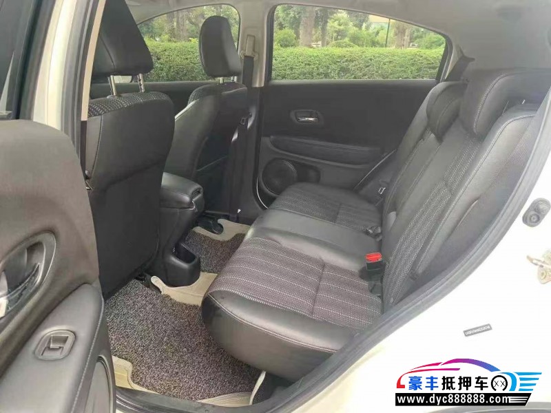 16年本田缤智轿车抵押车出售