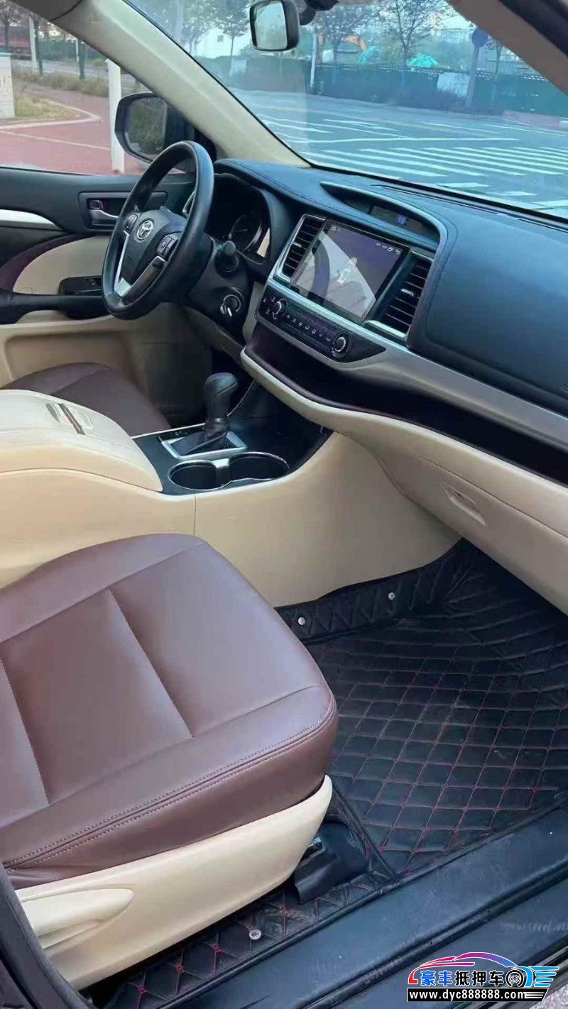 16年丰田汉兰达轿车抵押车出售